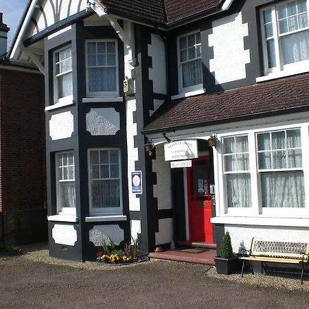 Melville Lodge Gatwick Horley Eksteriør bilde