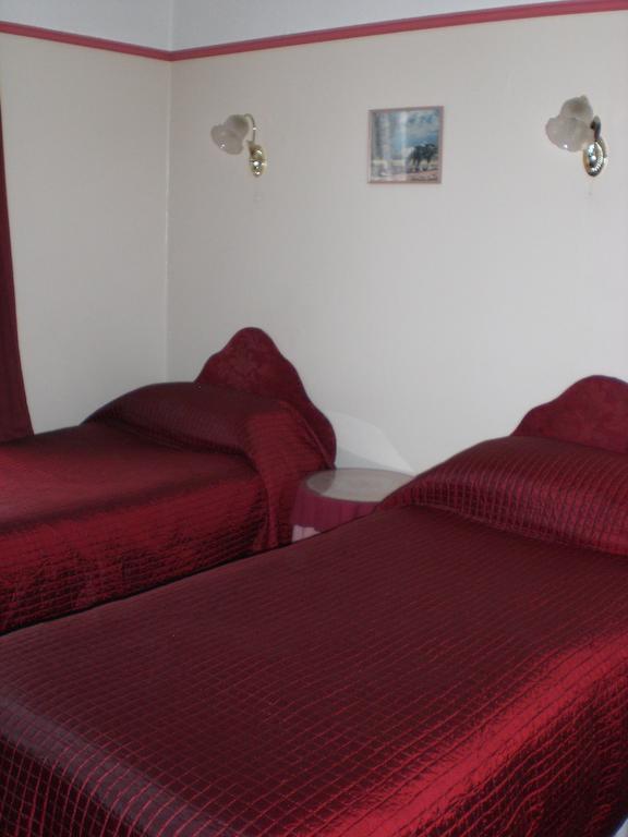 Melville Lodge Gatwick Horley Rom bilde