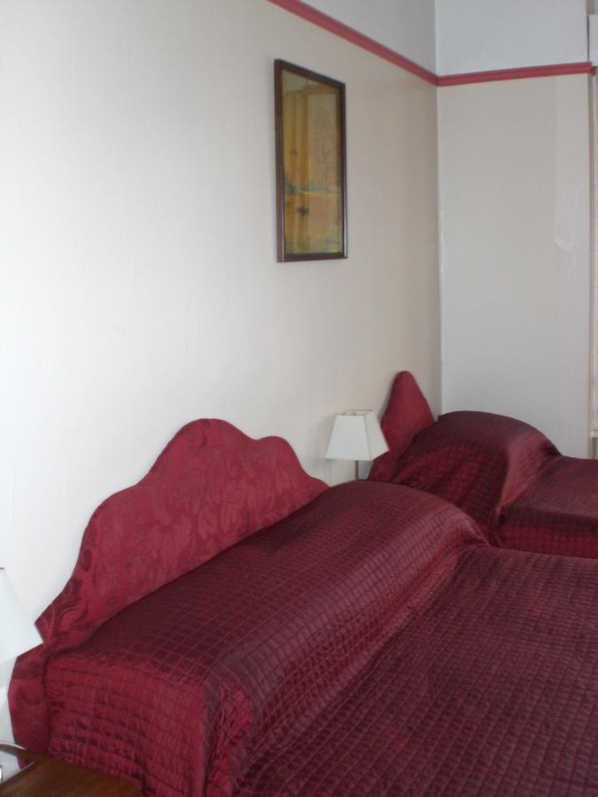 Melville Lodge Gatwick Horley Rom bilde